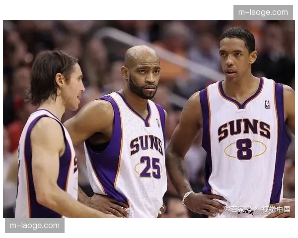 莱比锡三中卫体系，边中卫前插参与进攻丰富战术层次